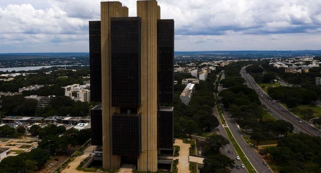 Prévia do BC indica que economia brasileira encolheu 0,14% no 3º trimestre